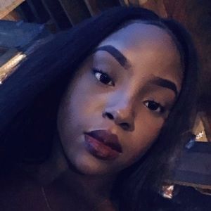 Meet your Posher, Alia